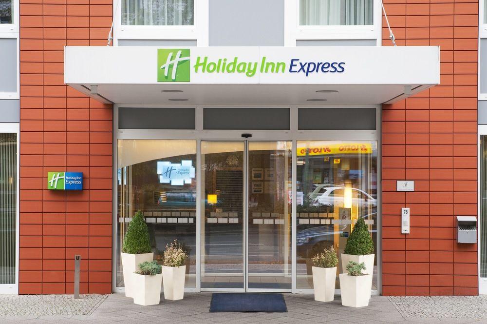 Holiday Inn Express Berlin City Centre West Luaran gambar